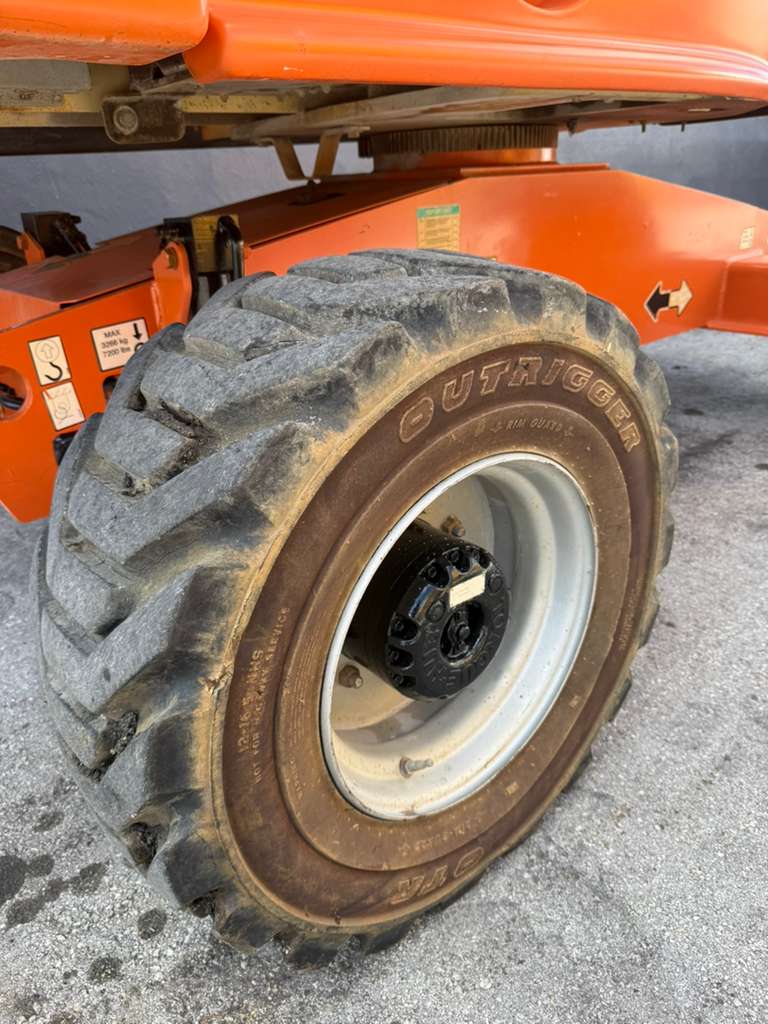 JLG 460SJ Telescopic Boom Lift  - Stock# BL4605551