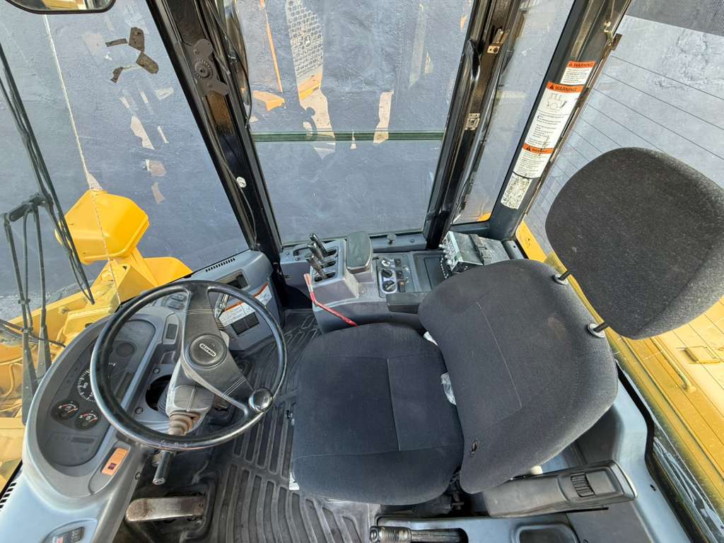 2007 Komatsu WA320-5L Wheel Loader