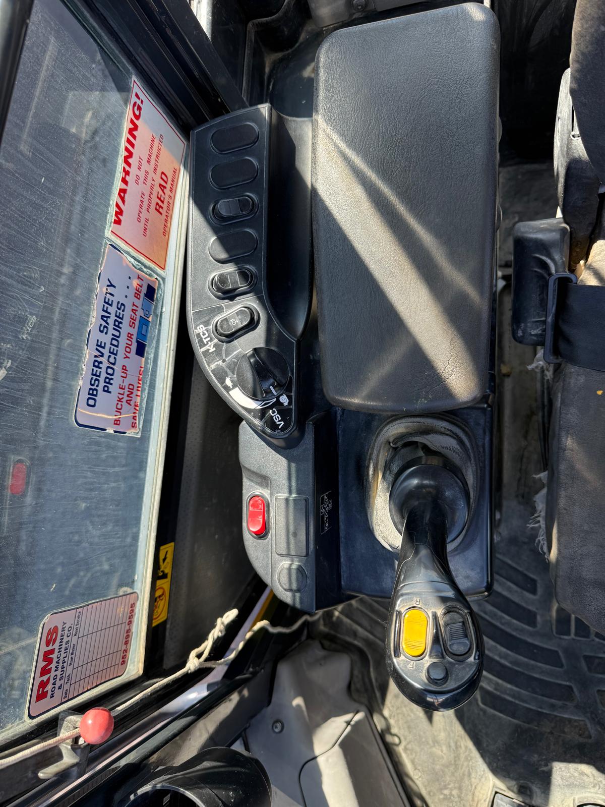 2015 Komatsu WA270-7