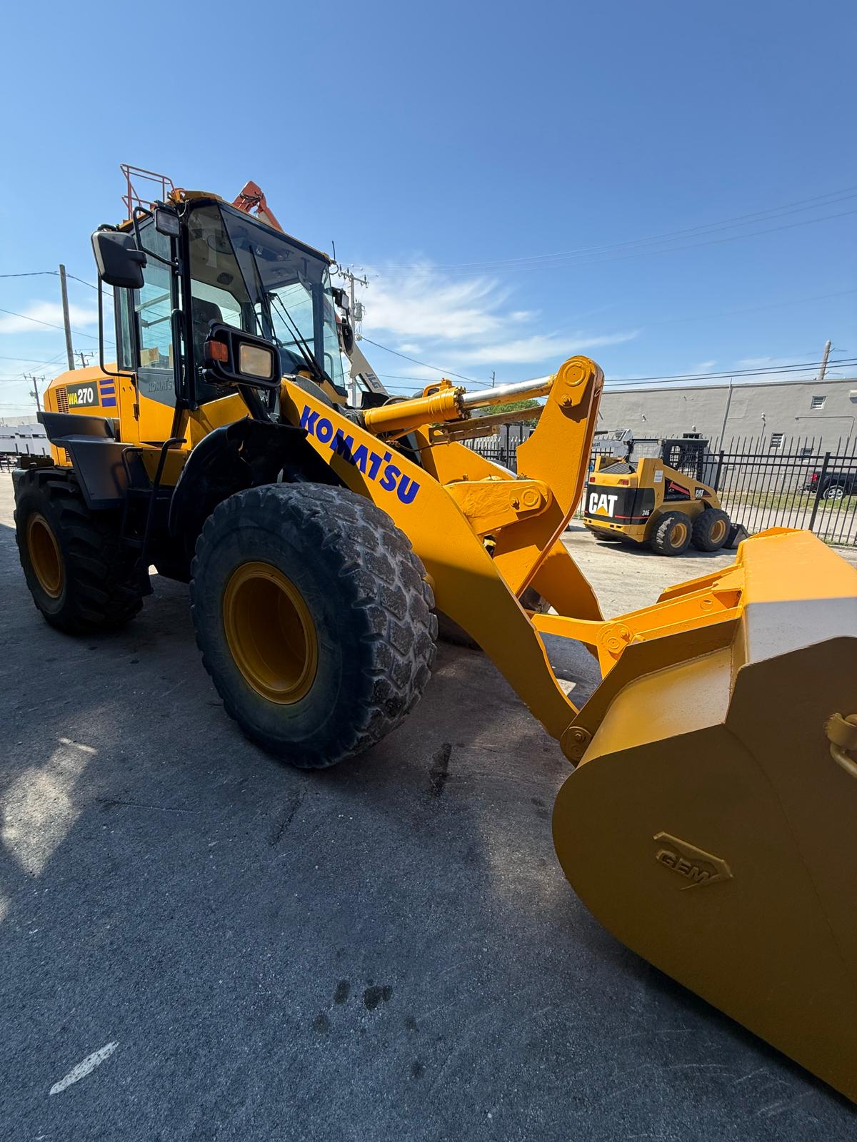 2015 Komatsu WA270-7